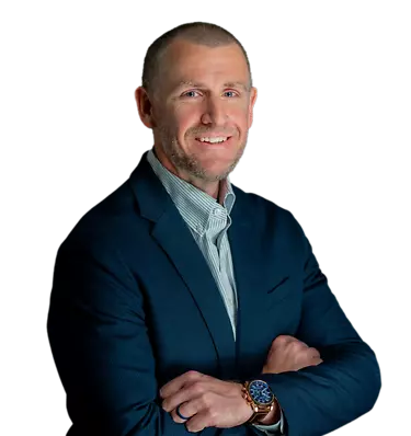 Photo of man with arms crossed